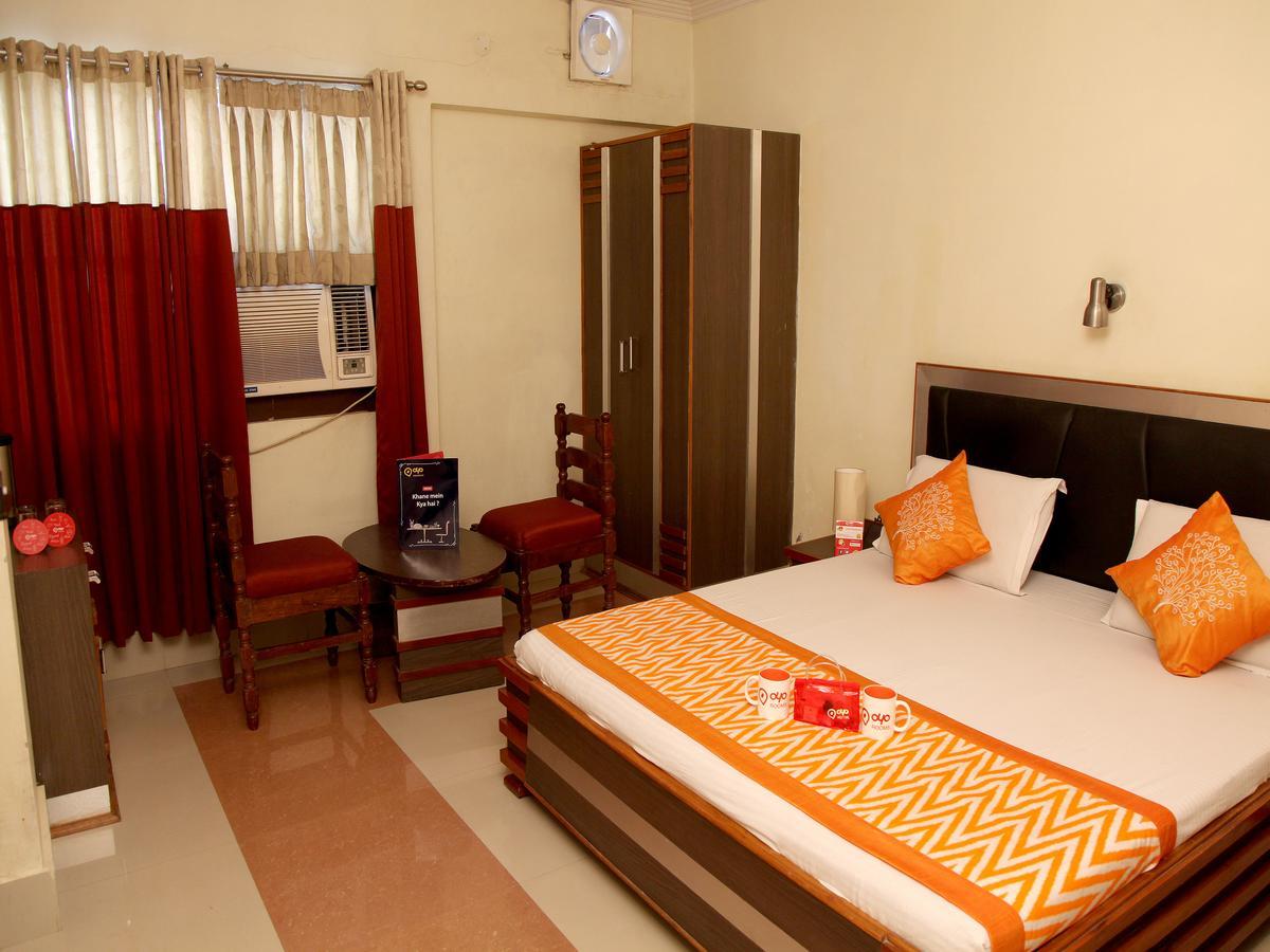 Oyo 2054 New Hotel Broadway Varanasi Exterior foto